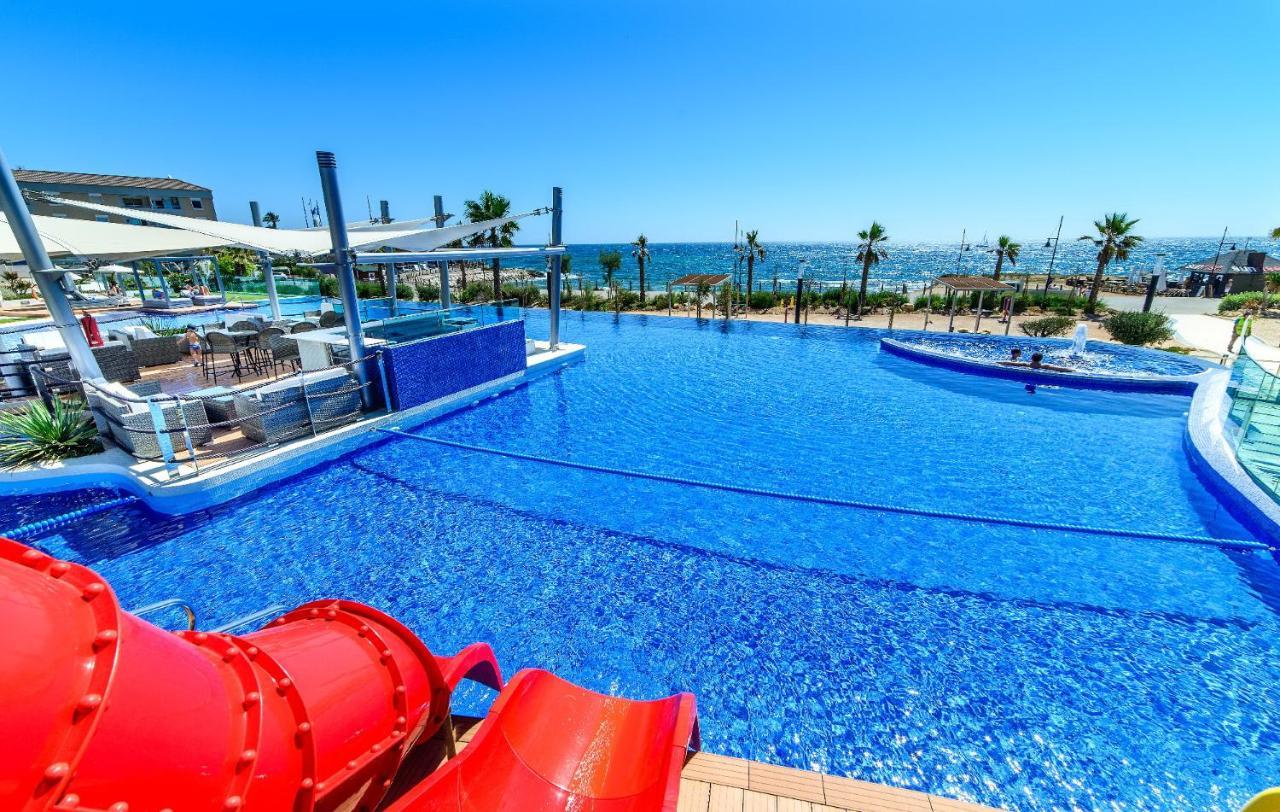 Apartamento En Sea Senses Freya Торевиеха Екстериор снимка